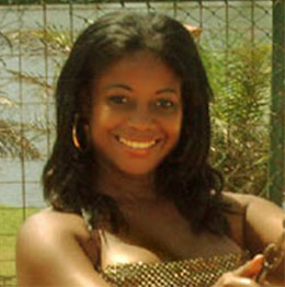 Date this pretty Brazil girl Roqueline from Salvador BR6177