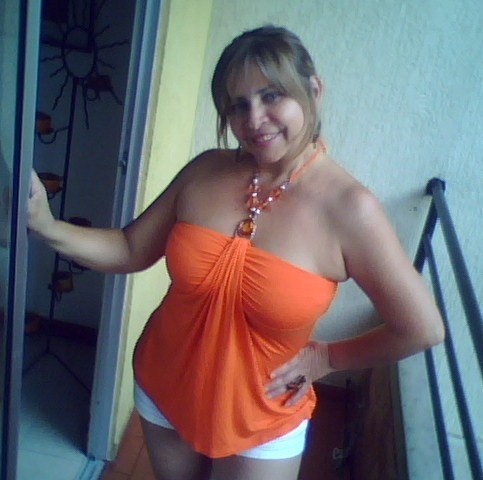 Date this good-looking Colombia girl Margarita from Cali, Colombia CO4508