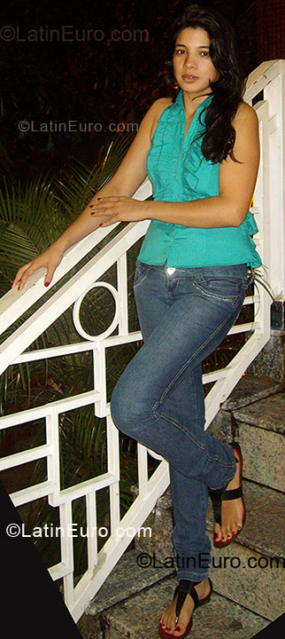 Date this charming Brazil girl Maria Marta from Cambe BR6201