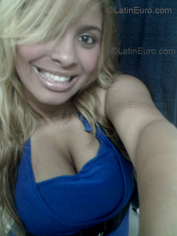 Date this beautiful Brazil girl Onila from Rio De Janeiro BR3293