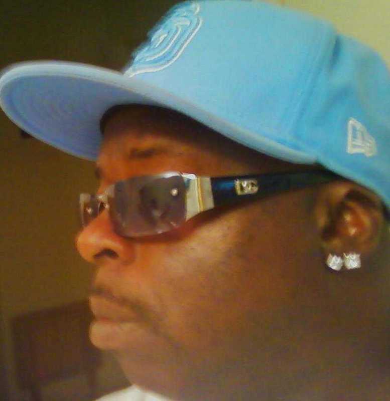 Date this cute United States man Bally from Sandiego US6617