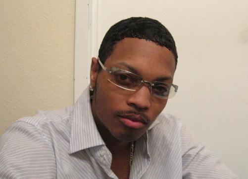 Date this young United States man Iluvlatns from Denver US6677