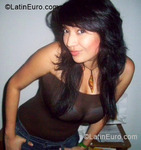 pretty Colombia girl Yulieth from Armenia CO6383