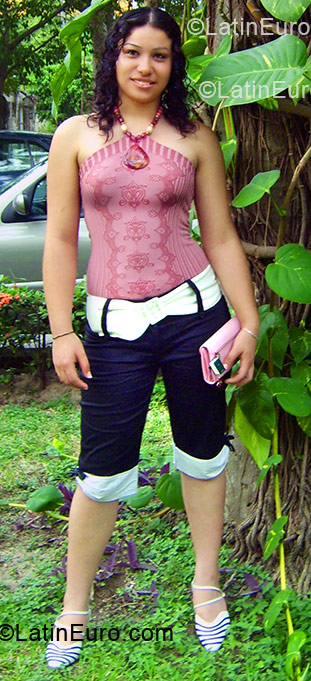 Date this lovely Mexico girl Ana Laura from Monterrey MX173