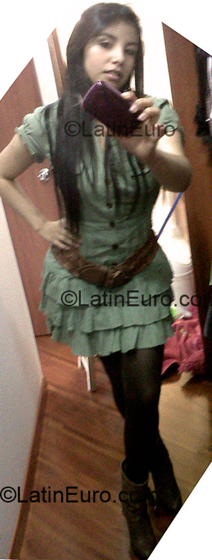 Date this hard body Colombia girl Tatiana from Bogota CO6832