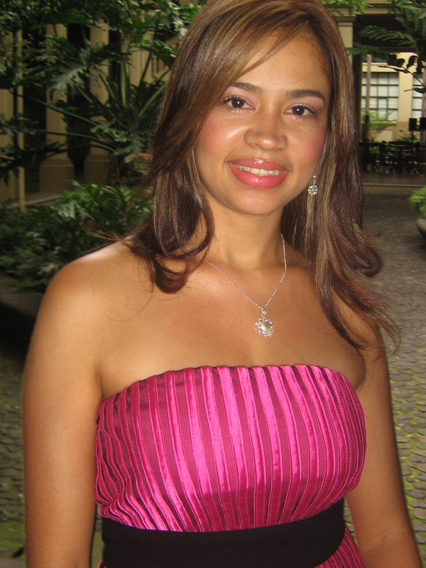 Date this cute Colombia girl Rosa from Medellin CO4725