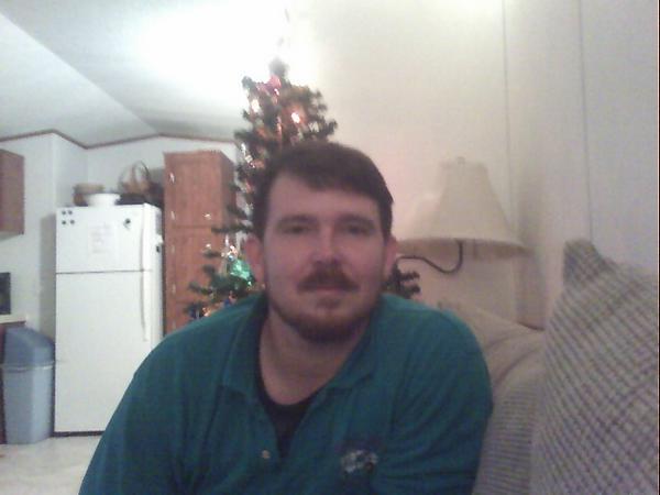 Date this hard body United States man Starrone from Milan US7033