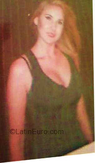 Date this fun Brazil girl Claudete from Brasilia BR3429