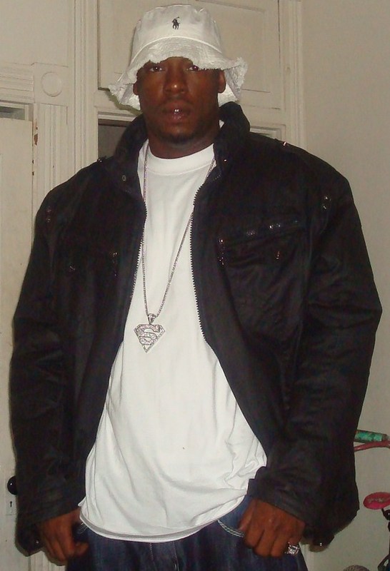 Date this hard body United States man Erickking from Baltimore US7077