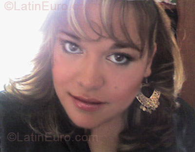 Date this delightful Mexico girl Cony from Guadalajara MX188