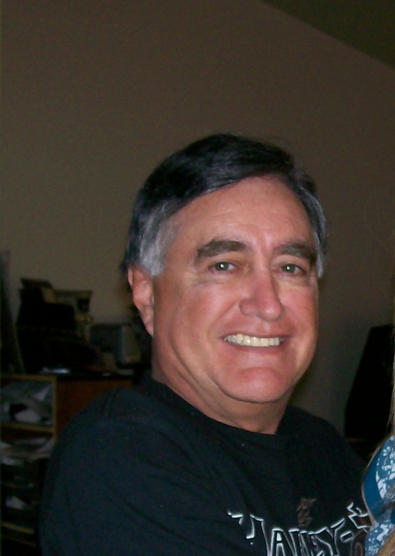 Date this nice looking United States man Michael from Huntington Beach US7138