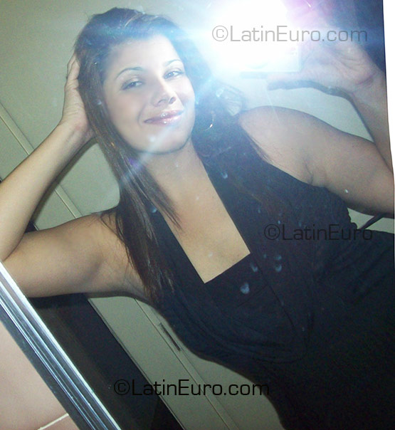 Date this cute Brazil girl Karla from Campinas BR3512