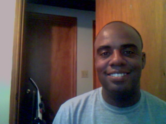 Date this cute United States man William from memphis US7305
