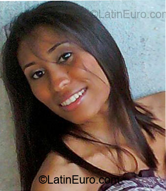 Date this lovely Brazil girl Elida from Sao Paulo BR3564