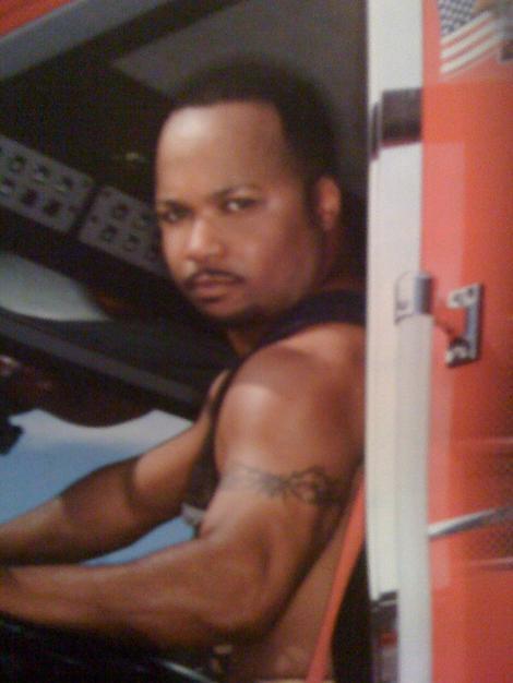 Date this hot United States man WBII from Detroit US7364