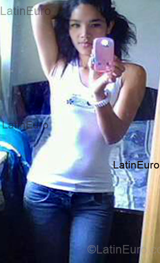 Date this exotic Peru girl Jecenia from Lima PE325