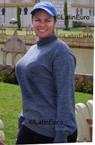 Date this nice looking Colombia girl Gleny Susana from Barranquilla CO4981