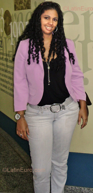 Date this athletic Brazil girl Reestrela from Rio Das Ostras BR3660