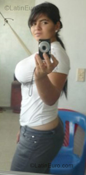 Date this good-looking Colombia girl Marby from Bogota CO6623