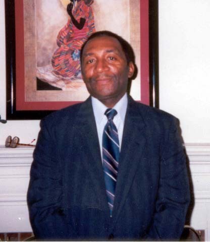 Date this nice looking United States man Ronald from Charlotte US7670