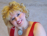 nice looking United States girl Mara from Las Vegas US7688