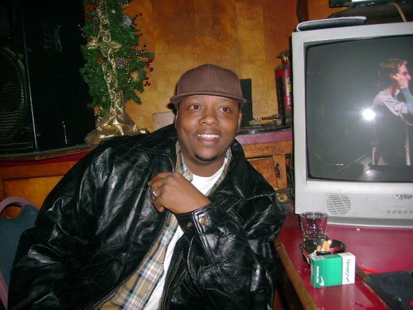 Date this cute United States man John from Ontario US7703