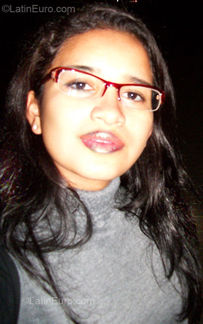 Date this athletic Ecuador girl Manuela from Santa Elena EC39