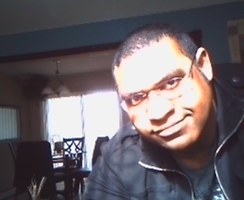 Date this exotic United States man Eton from Brooklyn US7842