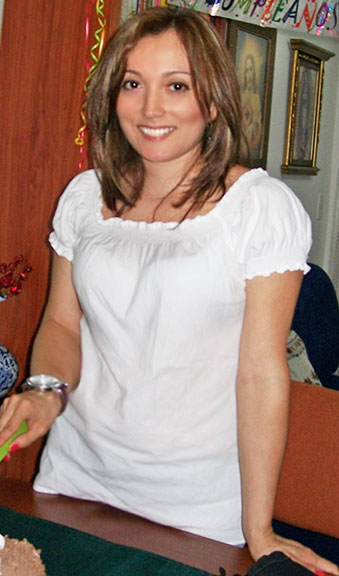 Date this attractive Colombia girl Marcela from Medellin CO5382