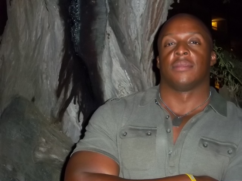 Date this hot United States man Edward from Sugar Land US7931