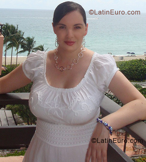 Date this exotic Colombia girl Maria from Bogota CO5425