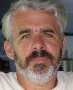 Date this tall Ecuador man Michaelhere from Cuenca EC43