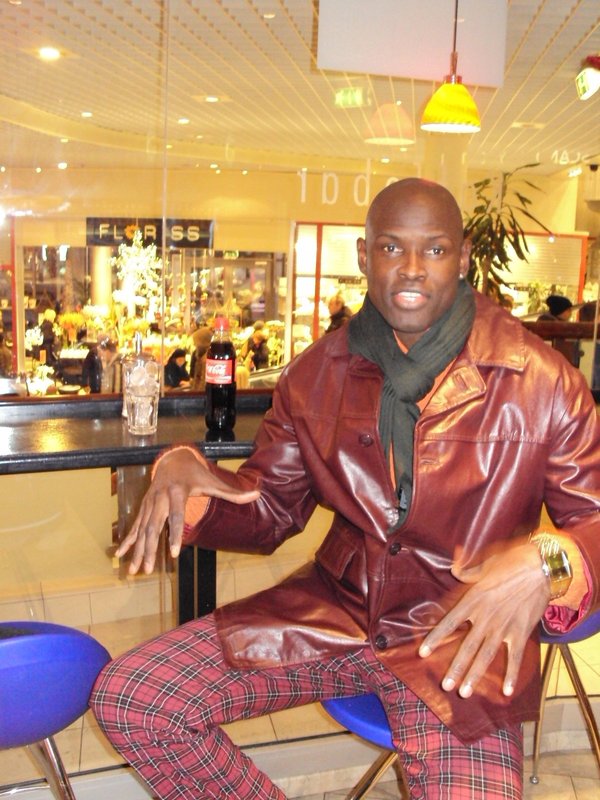 Date this gorgeous Brazil man Niang from London BR3884