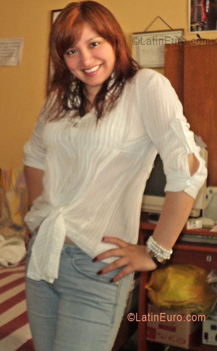 Date this funny Peru girl Evelyn from Lima PE373