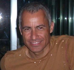 Date this beautiful United States man Roberto123 from Hawthorne US8039