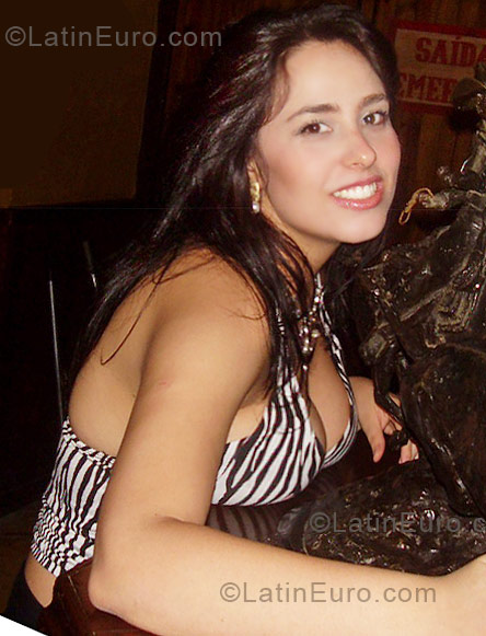 Date this delightful Brazil girl Simone from Sao Paulo BR3953
