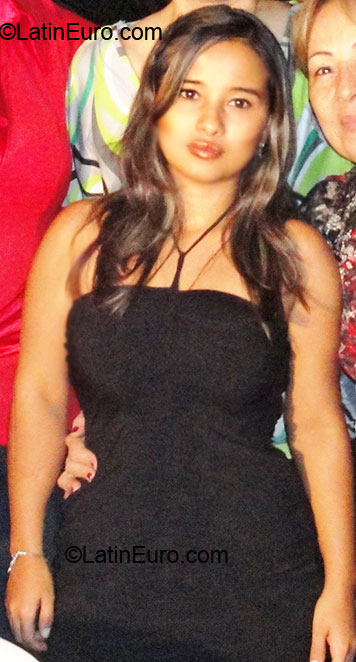 Date this fun Colombia girl Lililan from Cali CO5550