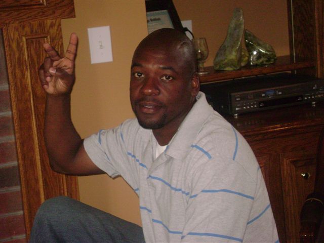 Date this athletic United States man Dec8017 from Charleston US8190