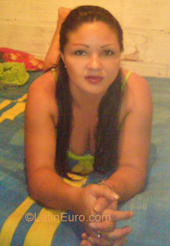 Date this charming Colombia girl Veronica from Manizales CO5653