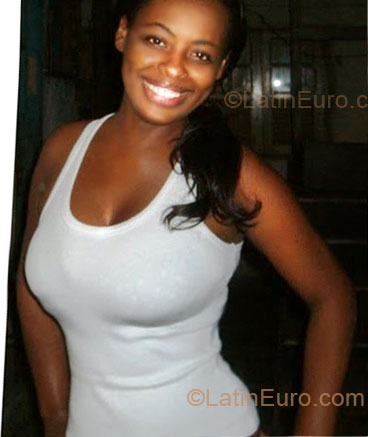 Date this stunning Brazil girl Juliana from Buzios BR6078