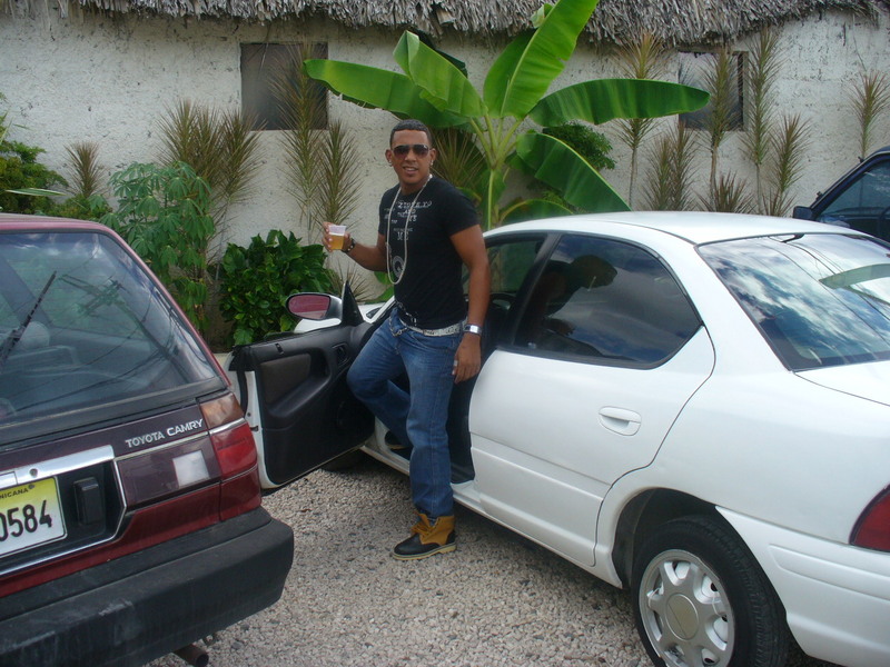 Date this happy Dominican Republic man Tommy from Santo Domingo DO5701