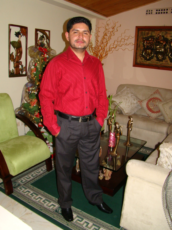 Date this beautiful Colombia man Jhon from Cali CO5698