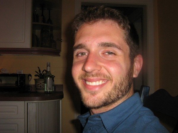 Date this athletic United States man Kim from S. Chrluston US8423