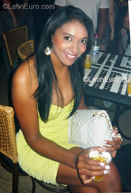 Date this georgeous Brazil girl Elisangela from Barretos BR4212