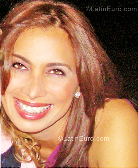 Date this funny Venezuela girl Denise from Maracaibo VE59