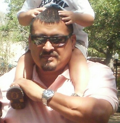 Date this attractive United States man 202_dean from Houston US8465