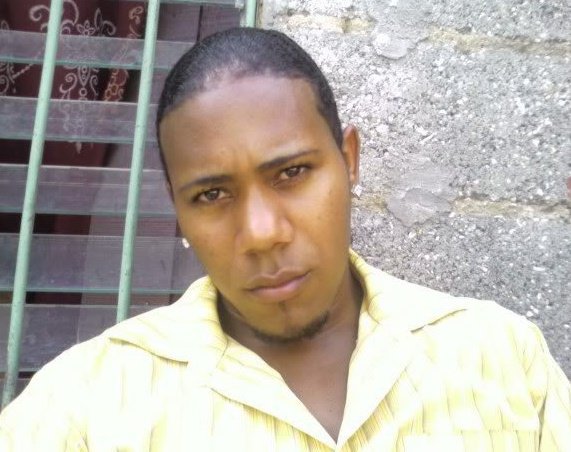 Date this happy Dominican Republic man Jose from Santo Domingo DO5939