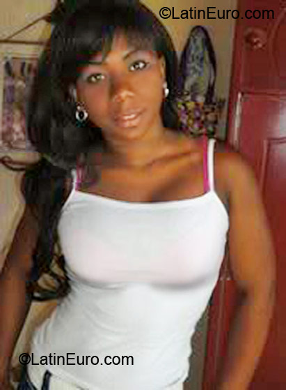 Date this attractive Colombia girl Sandra Maria from Cali CO5975