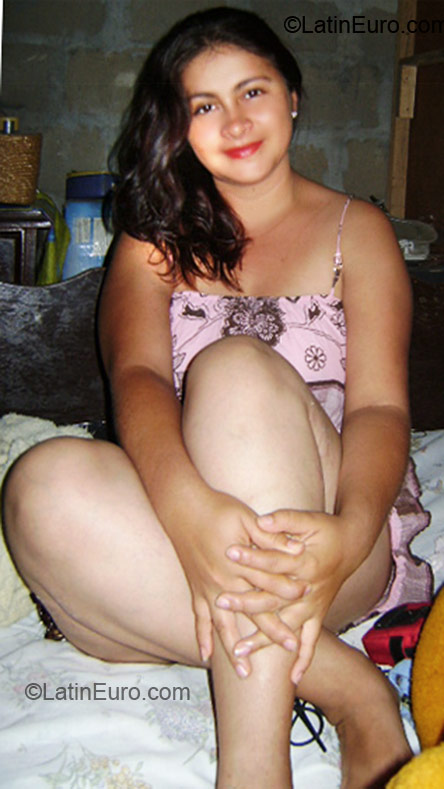 Date this tall Peru girl Jahaira from Tarapoto PE410