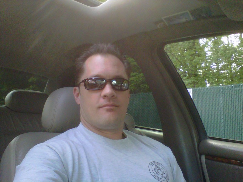 Date this nice looking United States man Donniebrask from Kenilworth US8693